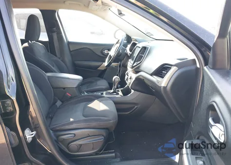 2017 Jeep Cherokee Latitude Fwd из США, поврежденный, VIN 1C4PJLCS0HW591594